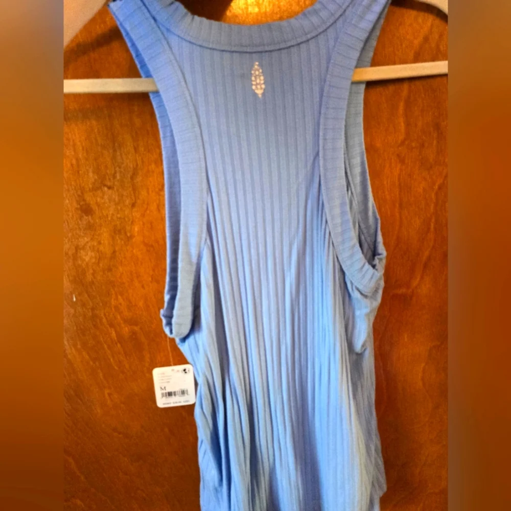 Free people movement tank - Picture 5 of 7